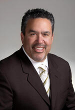 Real Estate Agent Peter Guzman